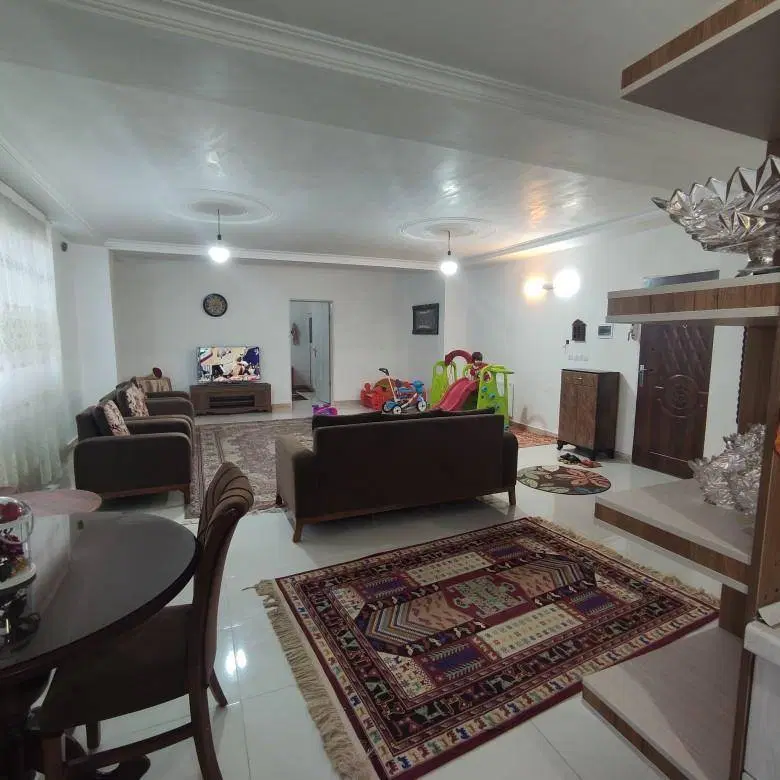 آپارتمان ۱۳۵ متر خوش نقشه