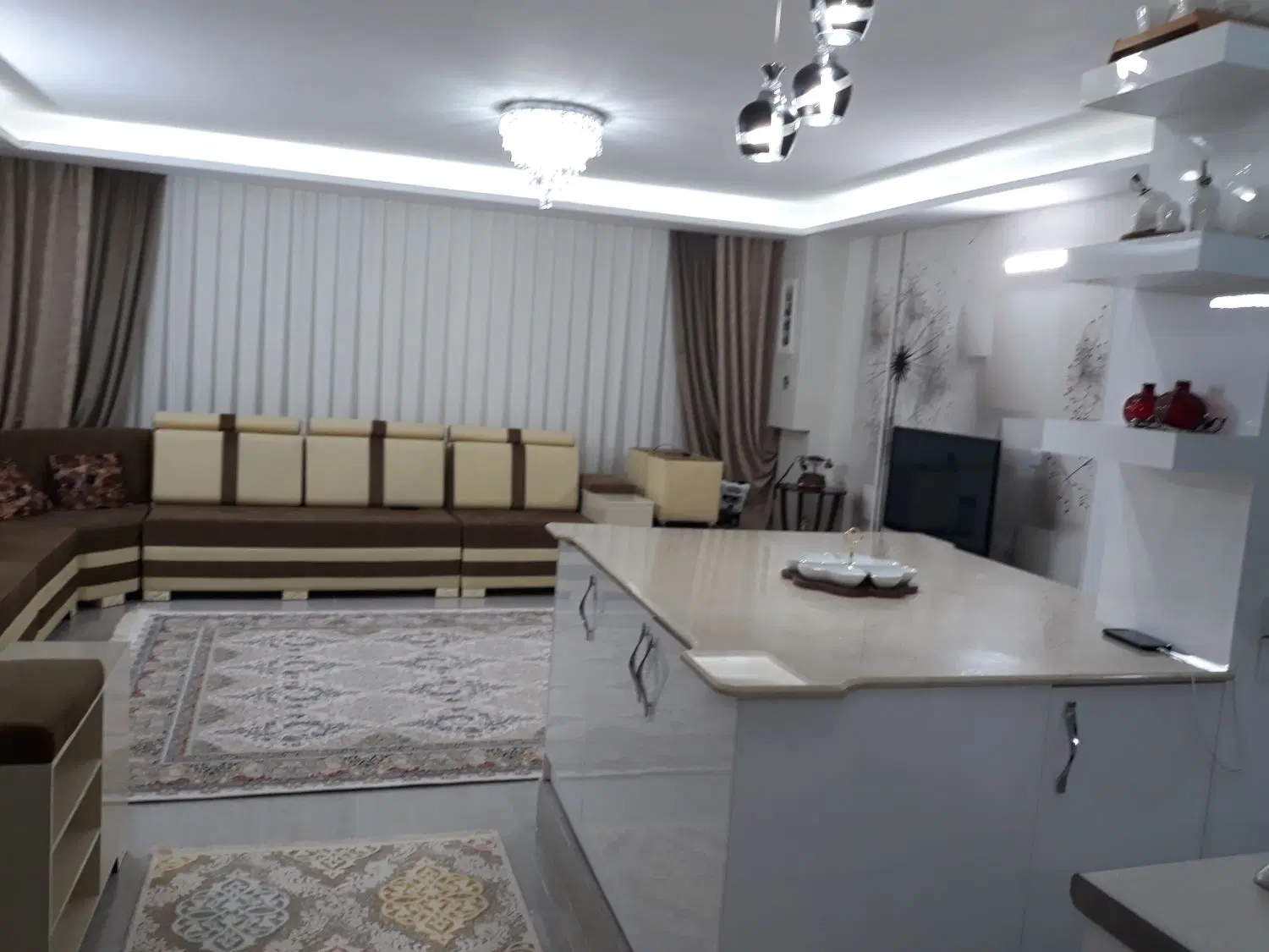 آپارتمان بازسازی شده ، شیک