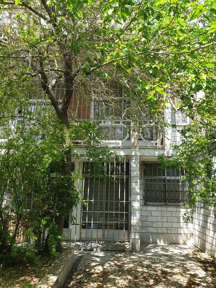 ویلایی دربستی حکیمیه ۲.۵ طبقه ، لوکیشن خاص