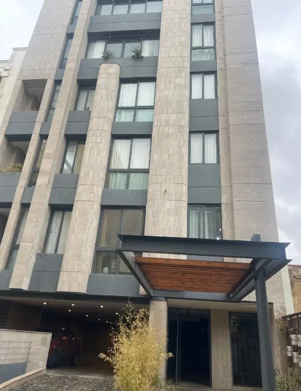فروش آپارتمان اطلسی ،سه خوابه 190 متر