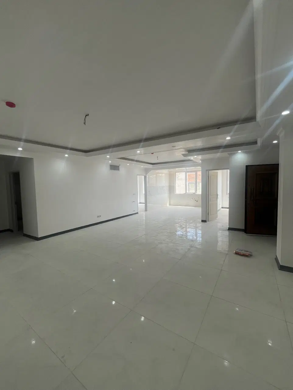 اپارتمان ۳ خواب ۱۳۰ متر گلچین