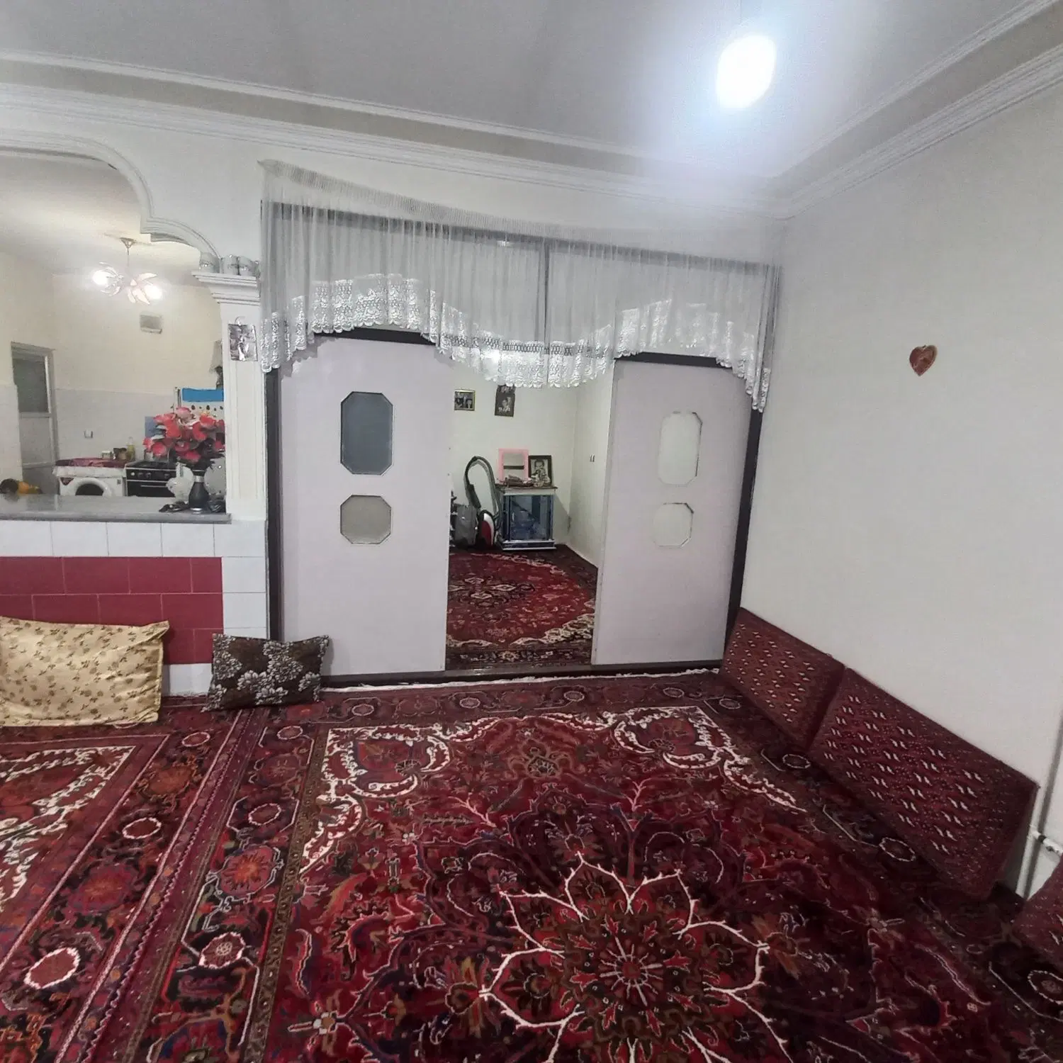 آپارتمان دوطبقه بامتراژ۱۵۰زمین ۲۰۰مترزیربنا۵۰حیاط