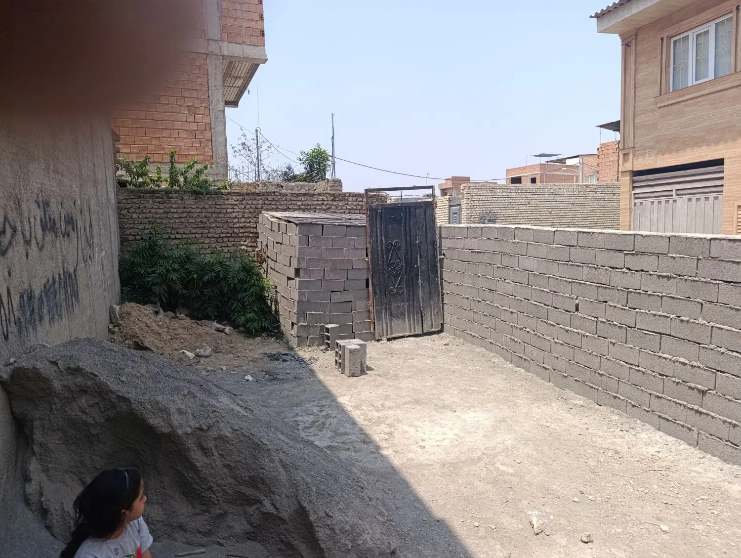 زمین 50متری سردونبش در اوزینه