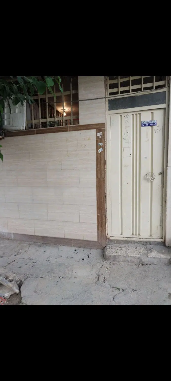 خانه ۶۵ متری دو طبقه پاپی خالدار