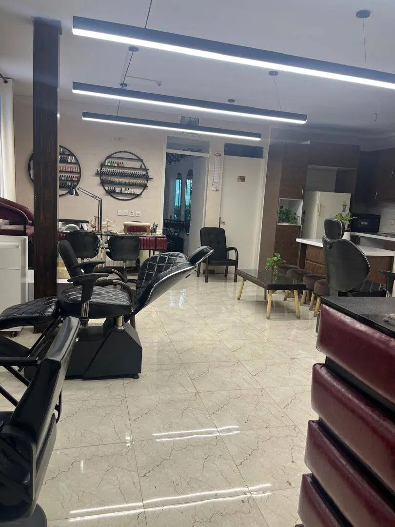 فروش تک واحد اداری دربستی