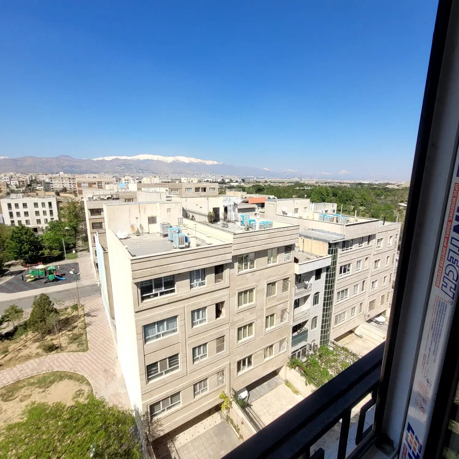آپارتمان100 متری نوساز فول امکانات