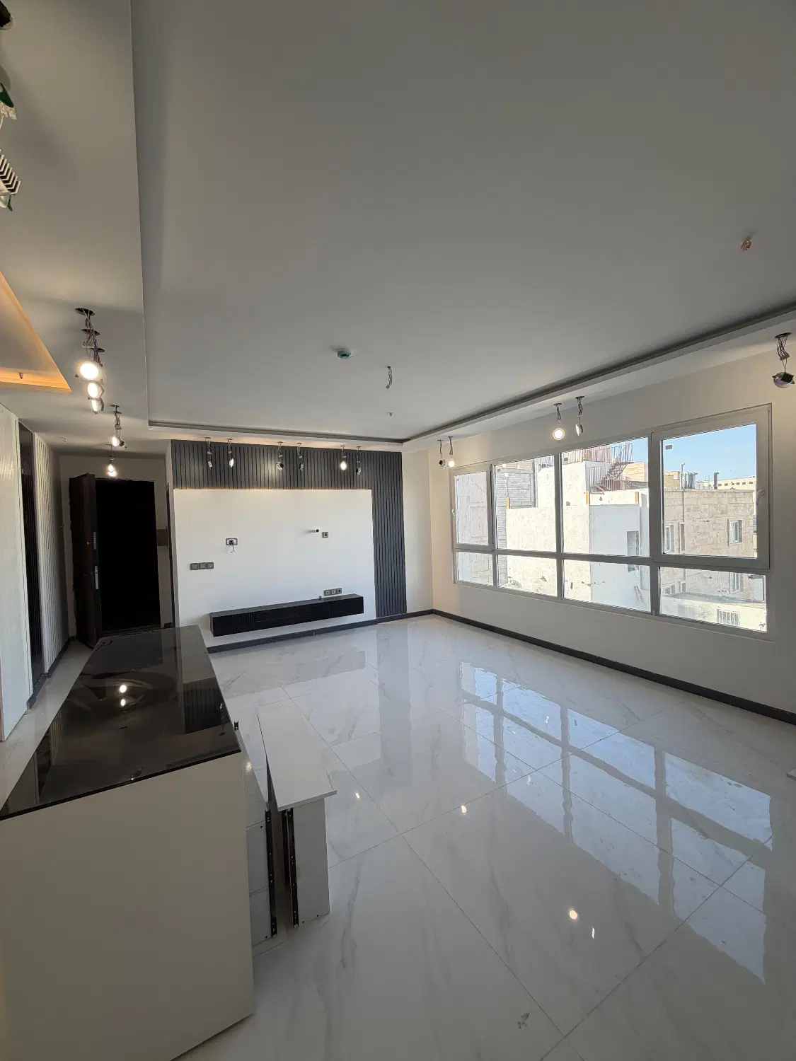 ۱۰۰ متر ۲ خواب مستر لوکس _ فول امکانات _ سرشور