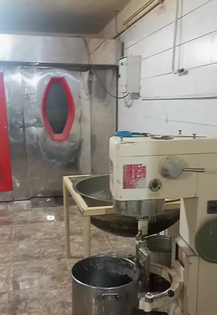 اجاره یک باب کارگاه قنادی ویک باب مغازه جلوکارگاه