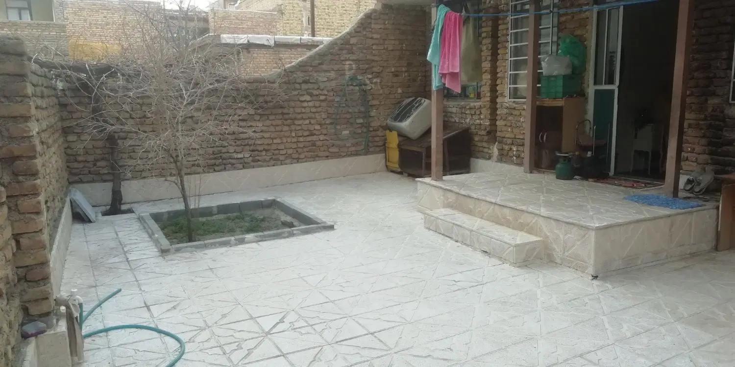 ساختمان دو سرویس راه جدا