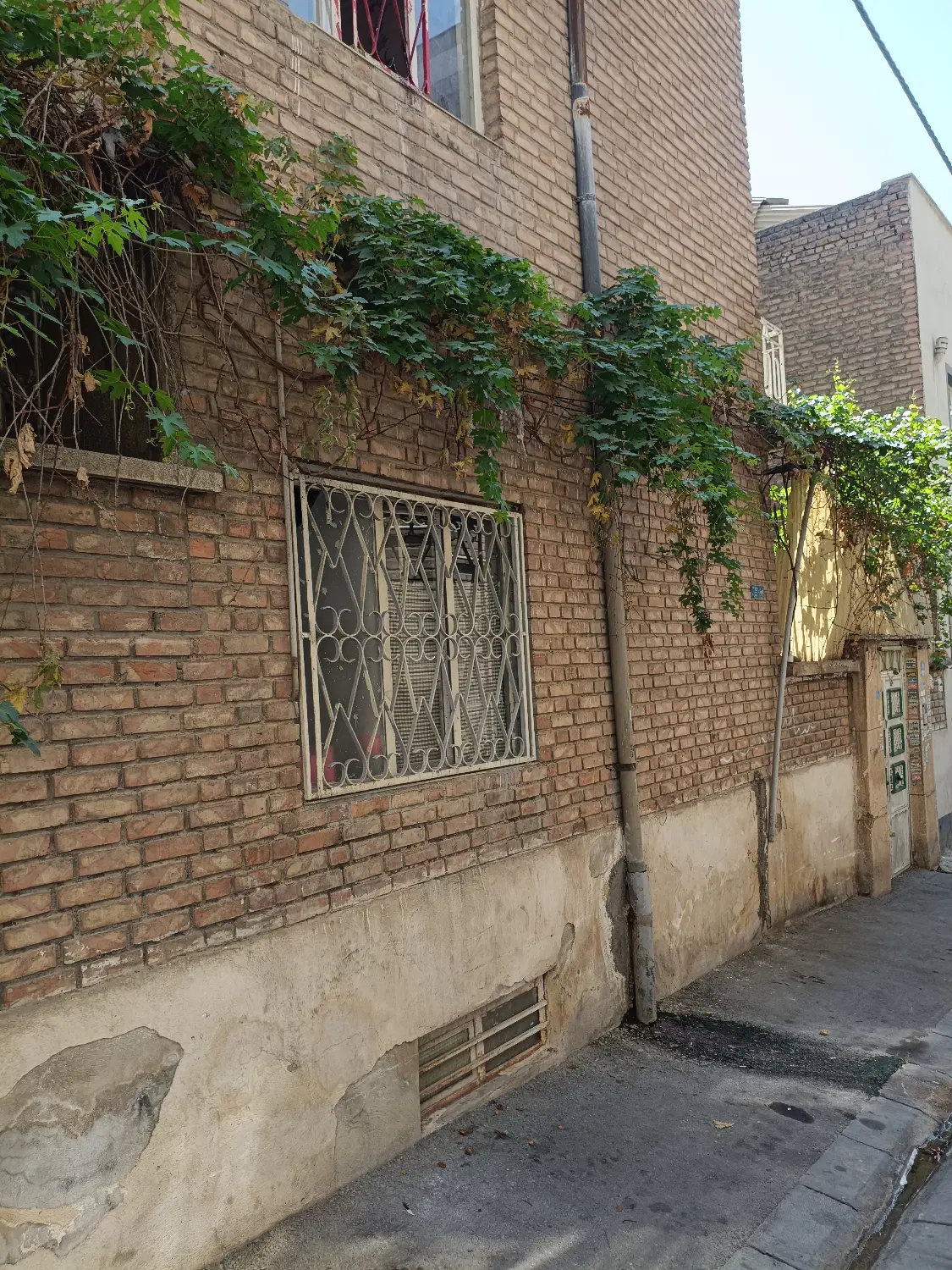 کلنگی ۶۰ متری