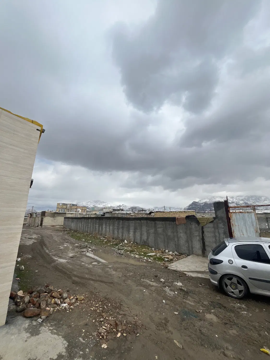 زمین مسکونی کیهانشهر