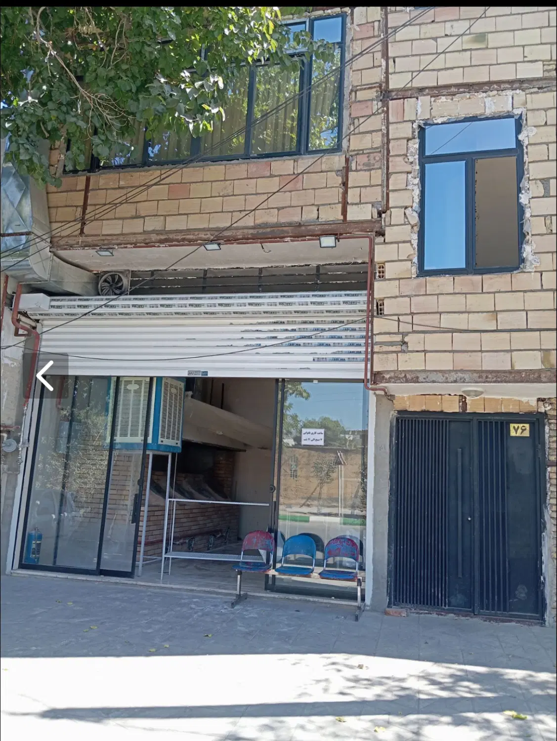 مسکونی تجاری حاشیه خیابان اصلی  اینده دار