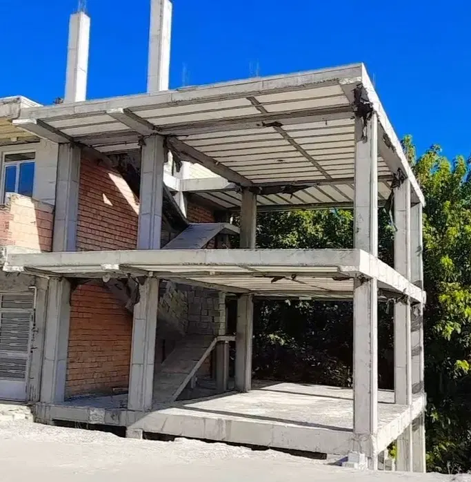 خانه ۲۸۰ متری چالسرا