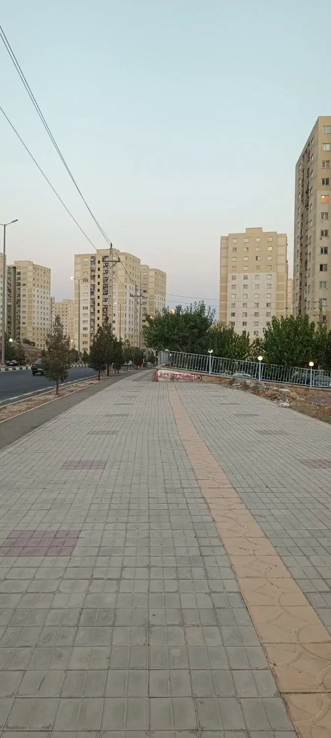 پرند کوزو ۶ دوخواب طبقات بالا تخلیه جنوبی