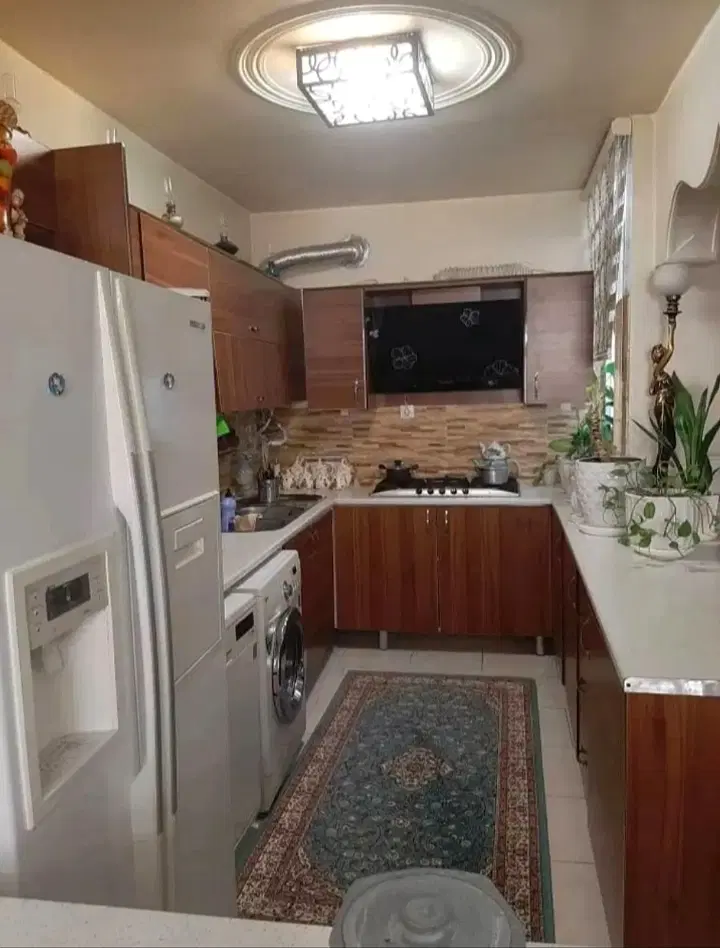 ۴۹متر _ پارکینگ دار _ نزدیک مترو مهدیه