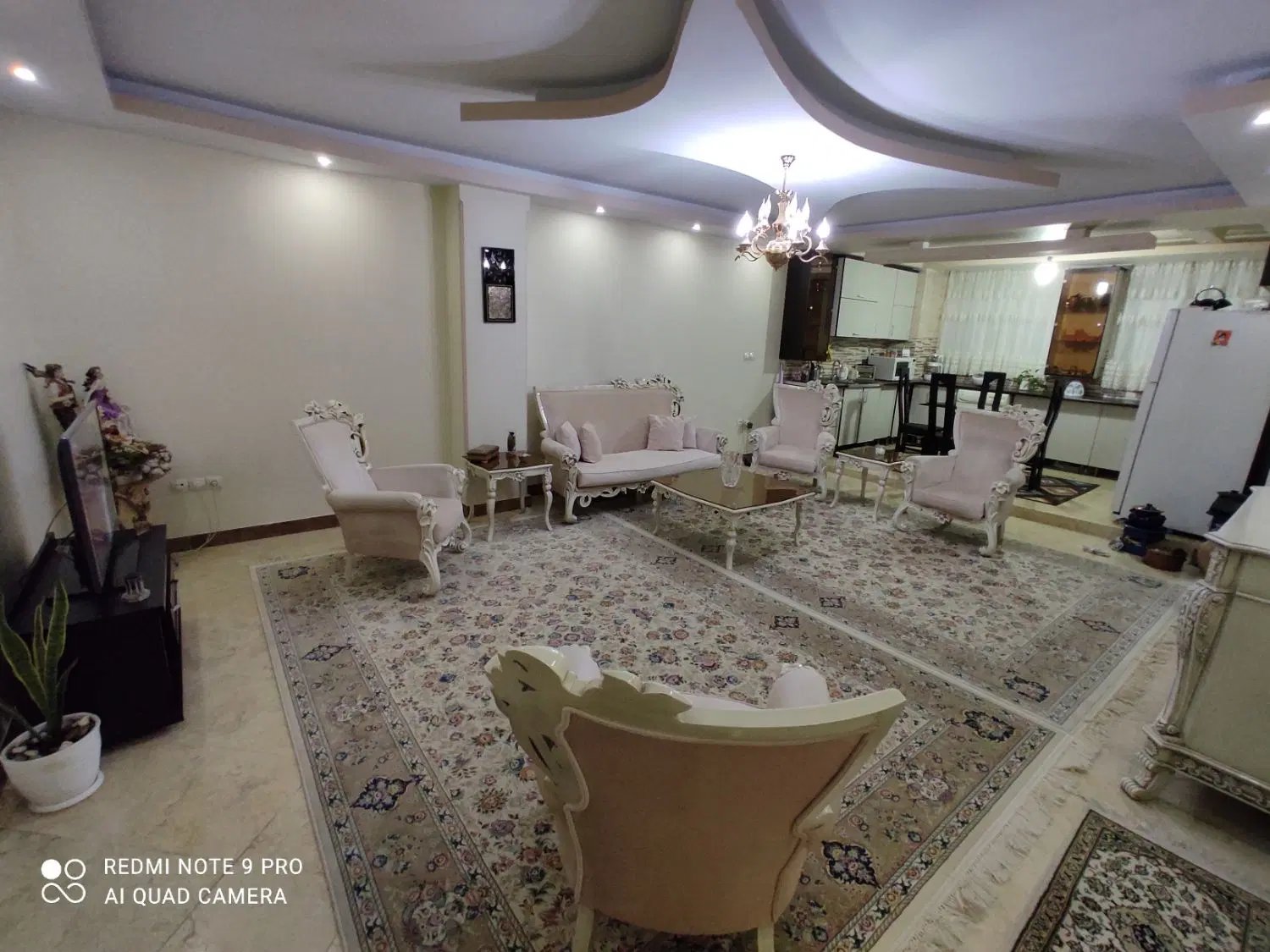 ۸۰ متر آپارتمان تک واحدی در خیابان تاجری پورعبدی