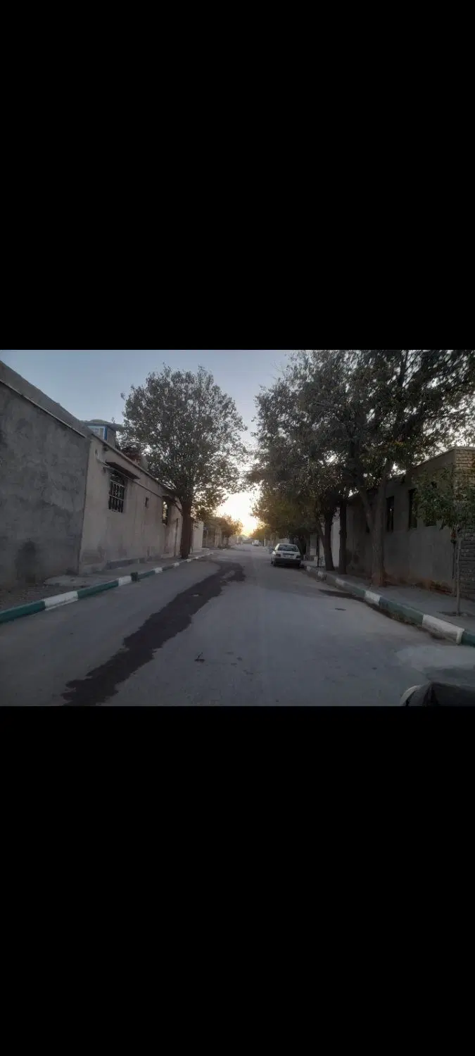 زمین فروشی