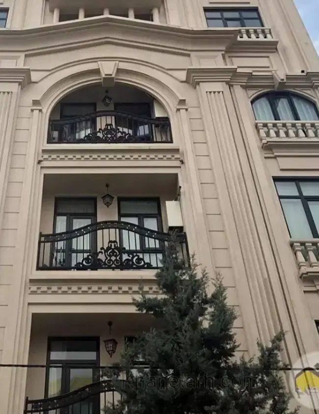 فروش اپارتمان ۱۳۰متر ، گلستان