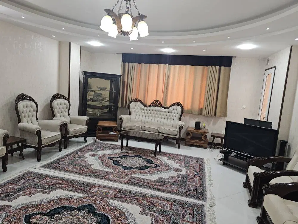 فروش آپارتمان ۱۳۰ متر ۳ خواب جنوبی