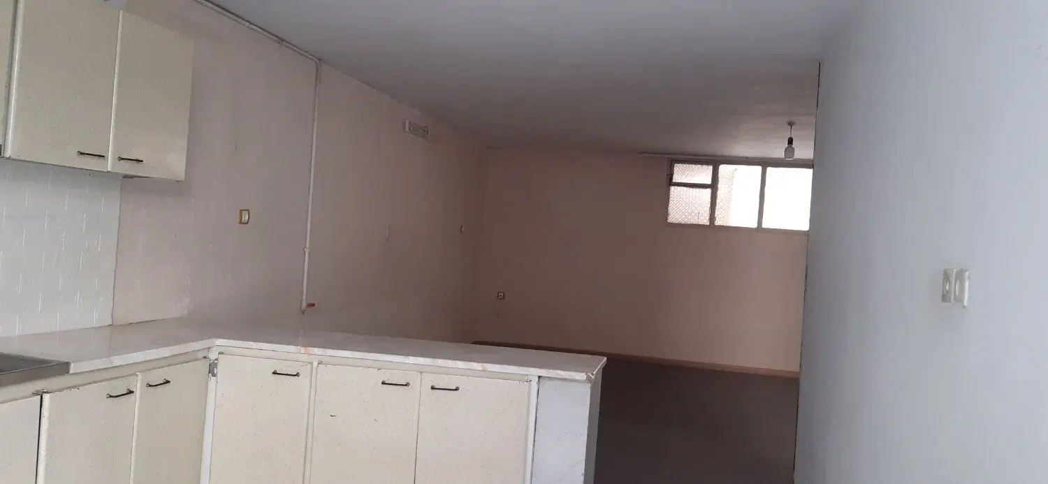 واحد مسکونی همکف ۷۵ متری