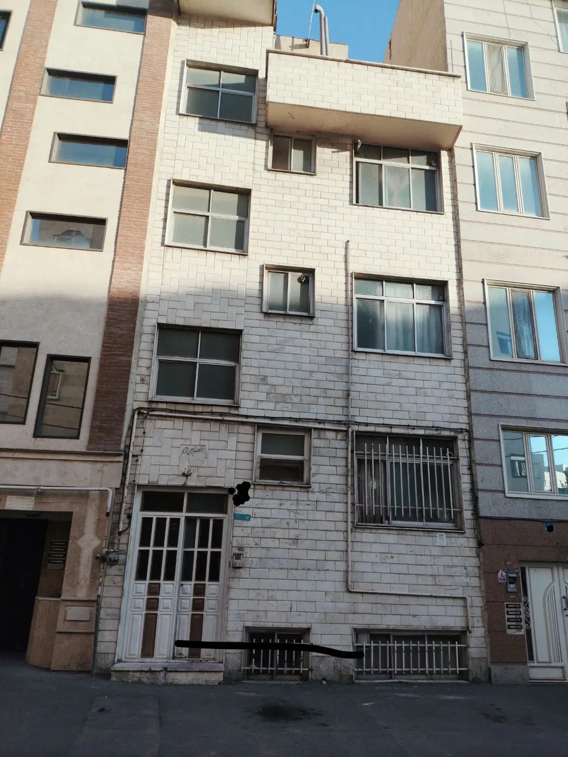 کلنگی دارای 4واحد اپارتمان