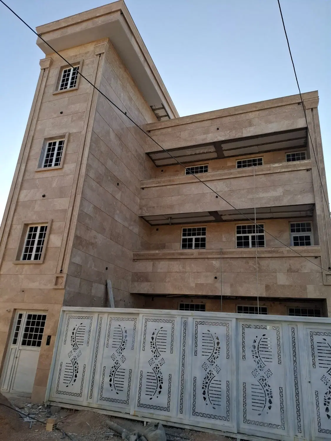 آپارتمان دو خوابه تک واحدی کیان اباد