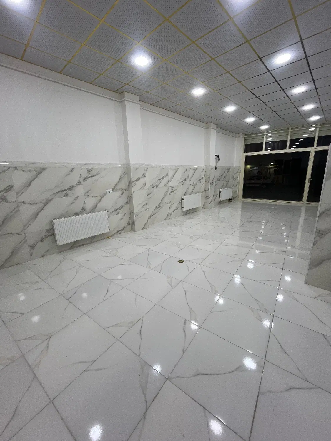 اجاره مغازه ۷۵متری لوکس در خیابان روبار