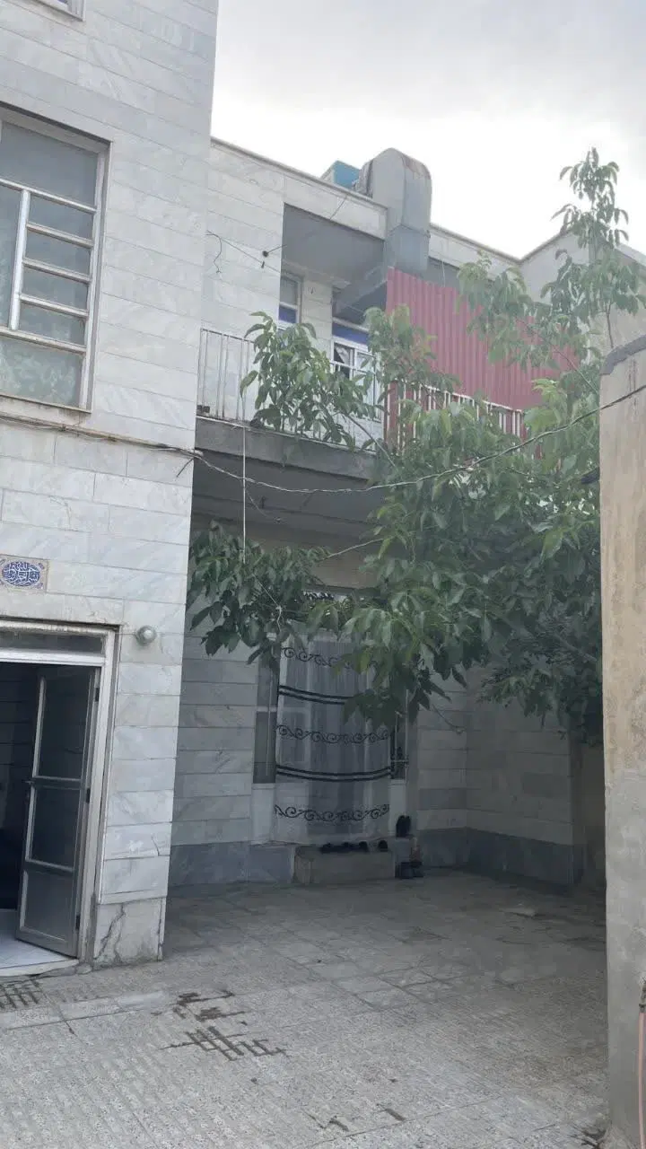 خانه دو طبقه