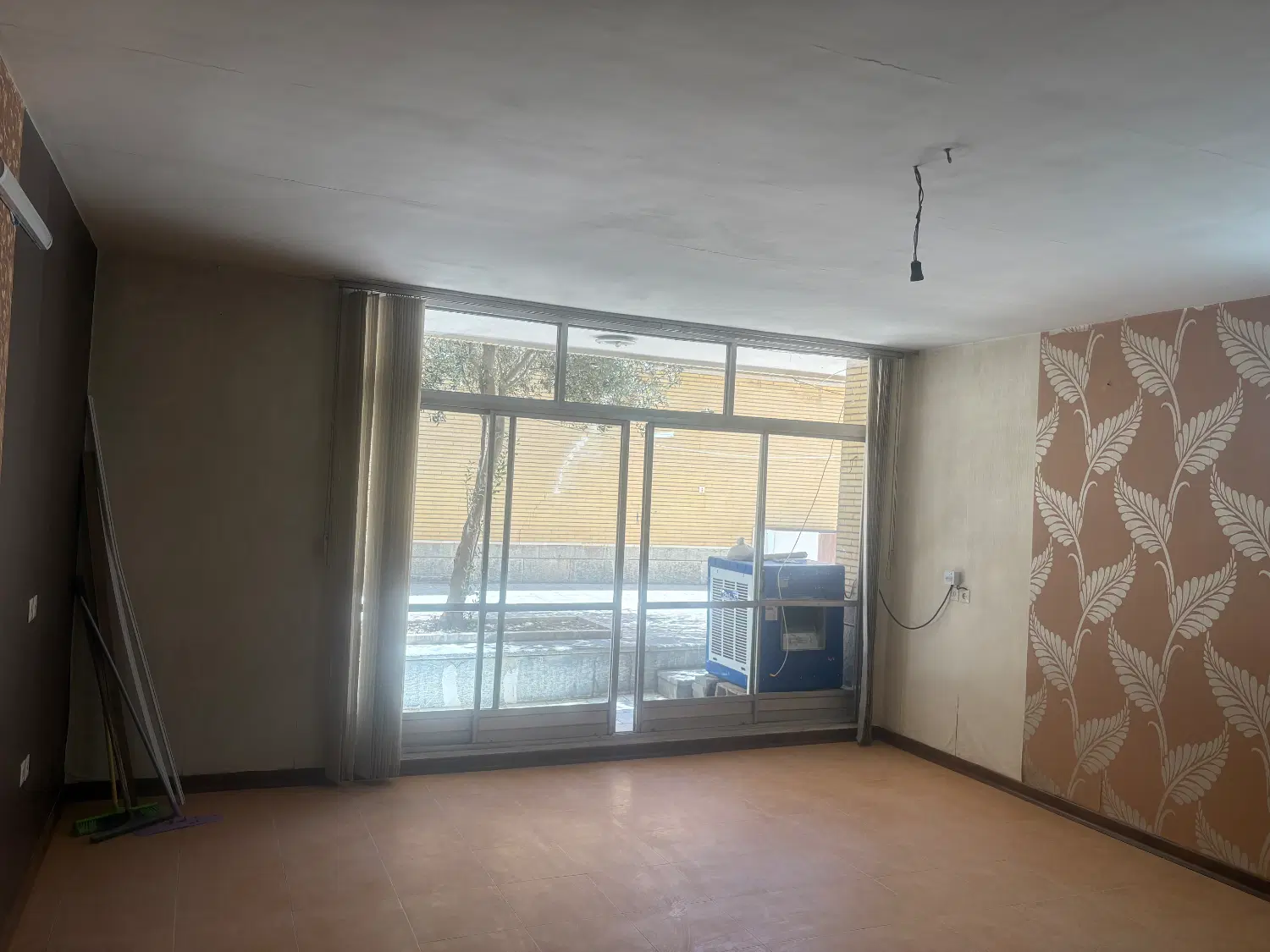 یک واحد منزل مسکونی ویلایی