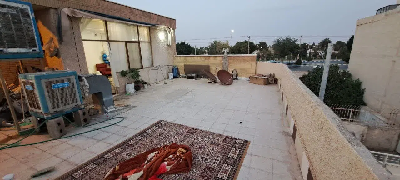 طبقه دو م ویلایی  فقط ۴۸۰۰ تا آخر هفته