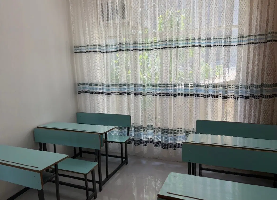دفتر کار ویلایی ابتدای راهنمایی