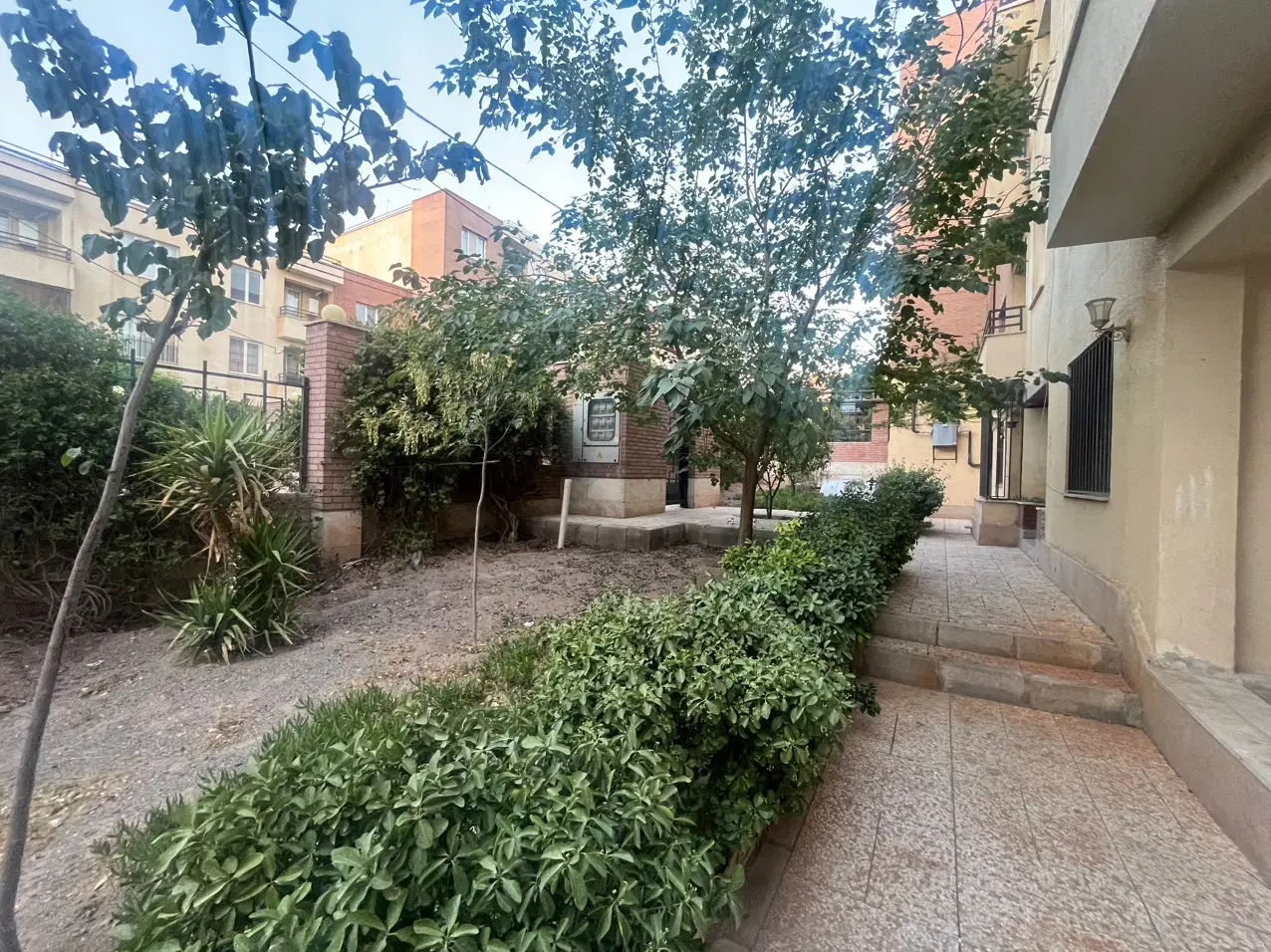 رهن باغ ویلایی ۵۳۰ متری سه بر