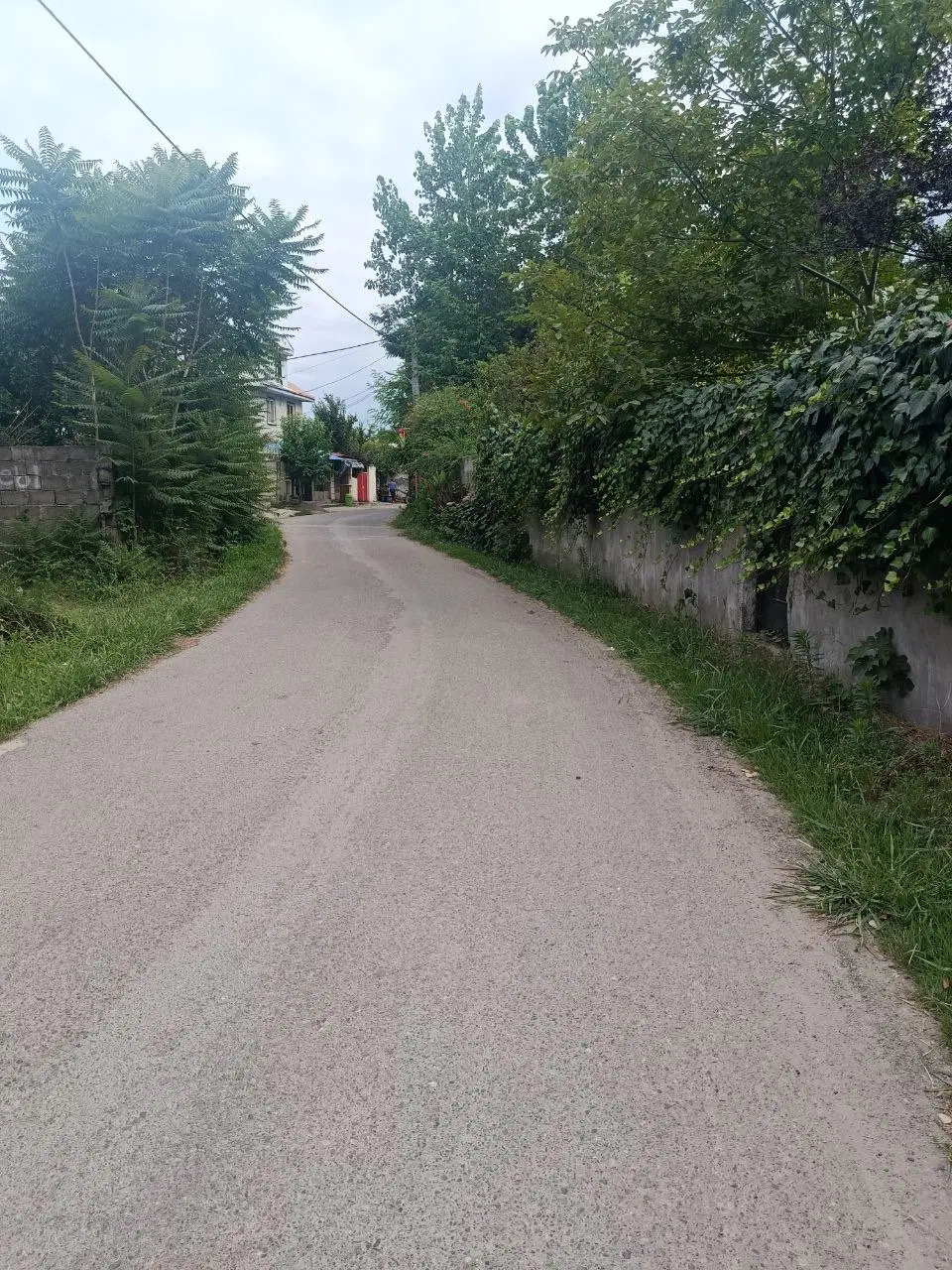 خانه ویلایی و زمین