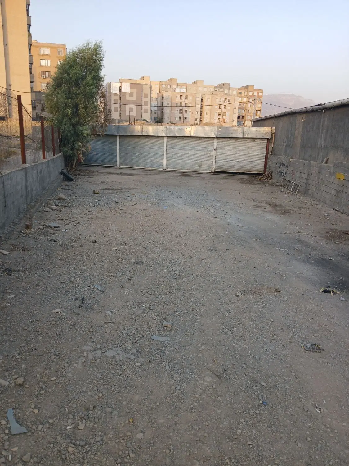 ۲۰۰ متر دو بر بر بلوار پژوهش