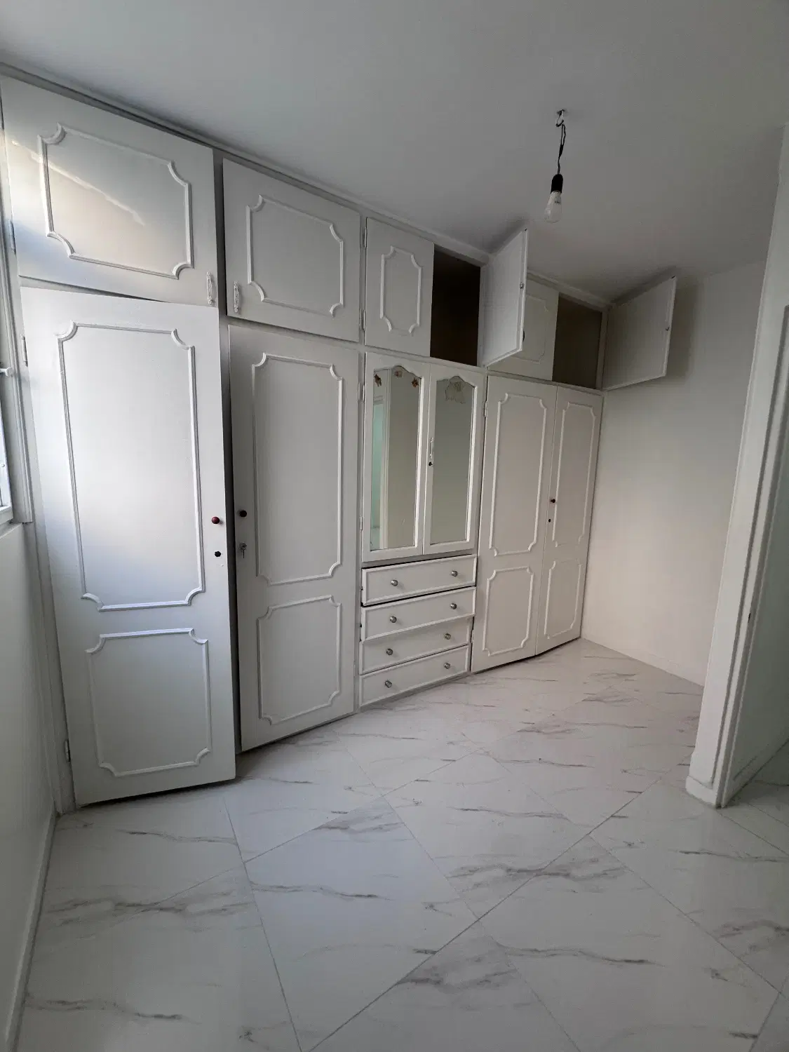 واحد تمیز با پارکینگ انباری ،خوش نقشه