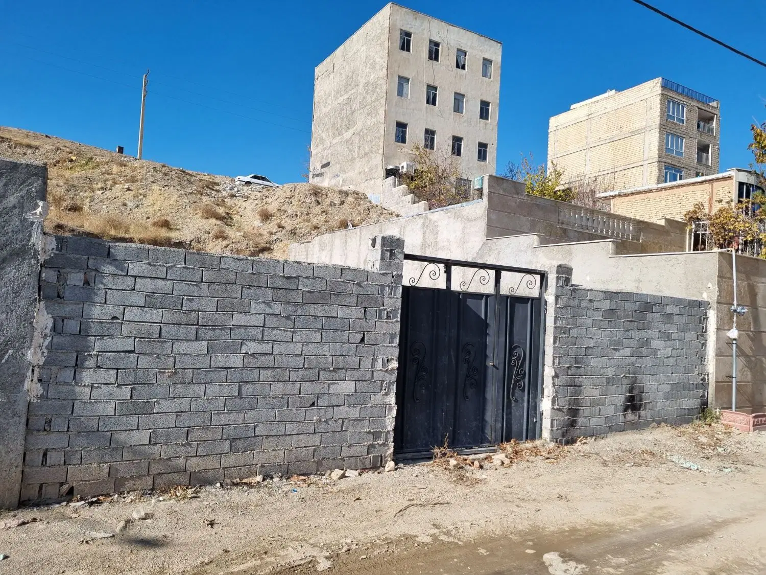 زمین مسکونی