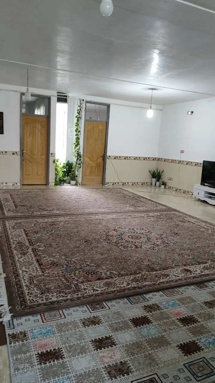 خانه دو طبقه فدک فاز ۲ بر خیابان ۲۰ متری