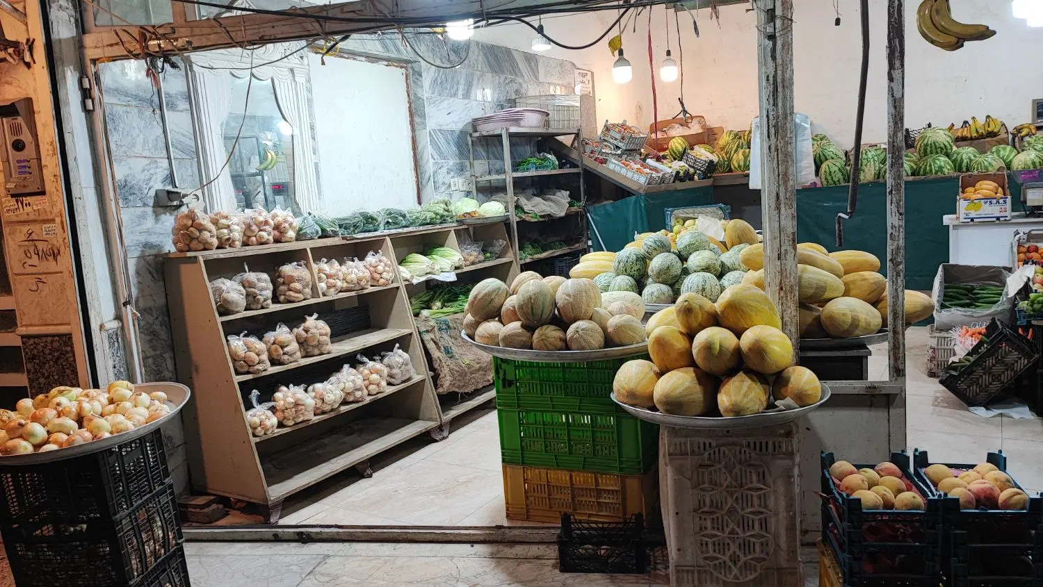 واگذاری مغاره میوه فروشی موقعیت خوب