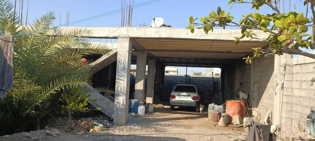 خانه ویلایی نیمه ساخت