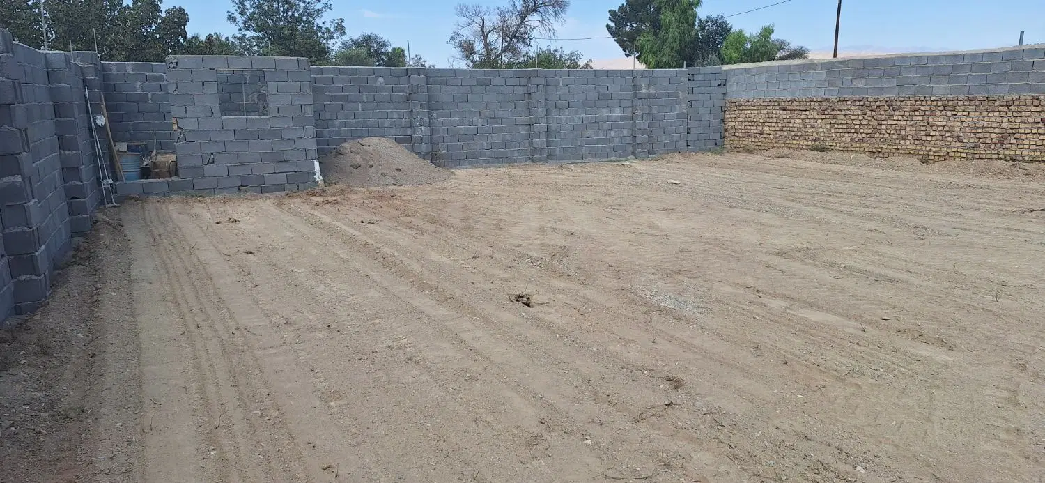 زمین چهار دیواری اجاره ای