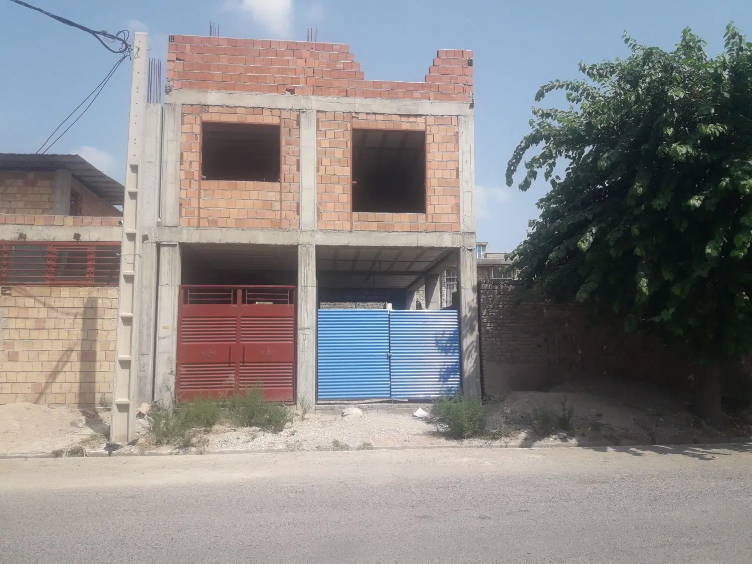خانه ویلایی نیمه ساز