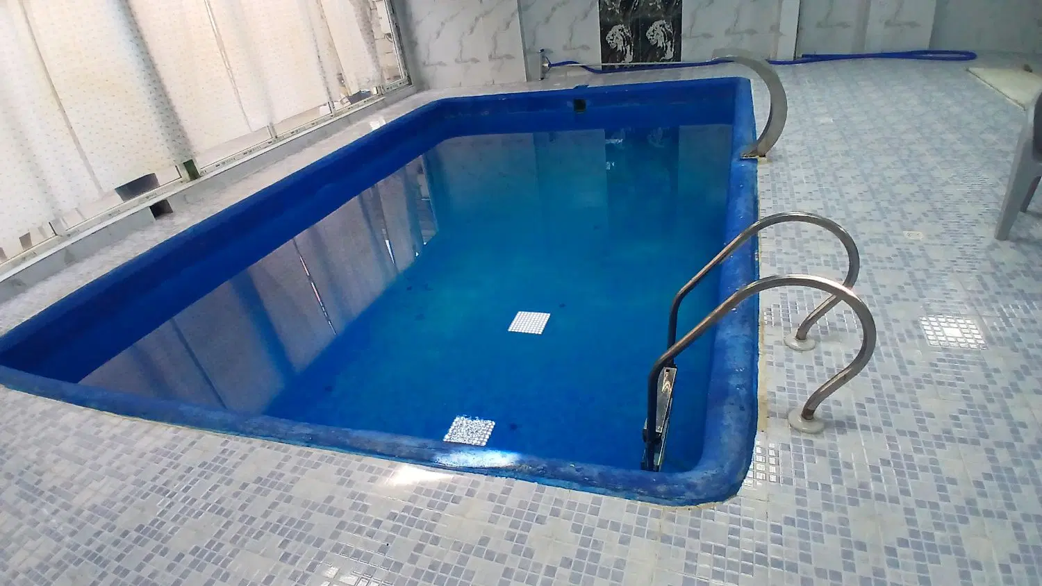 اجاره باغ ویلایی استخردار