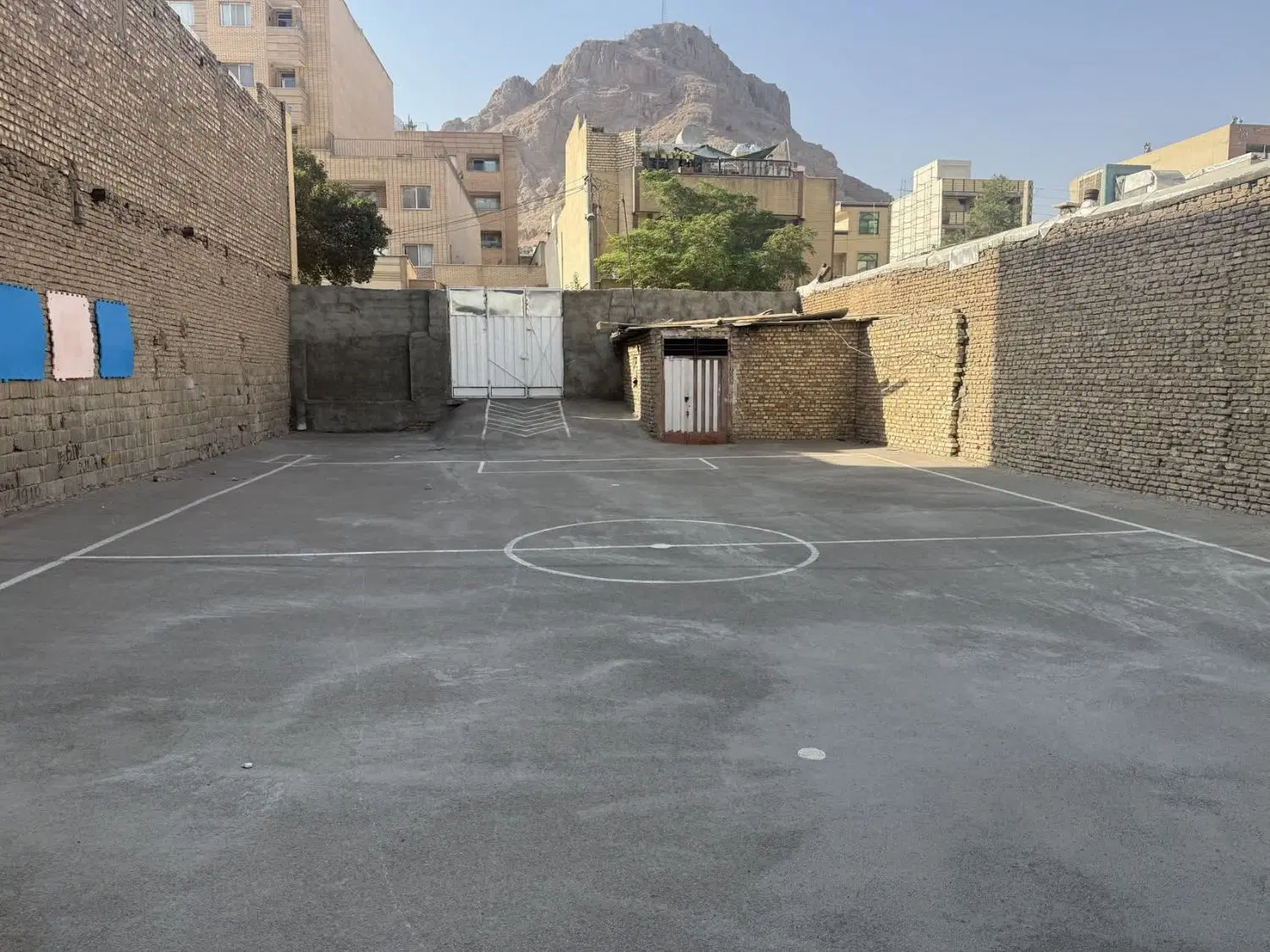 فروش یک قطعه زمین