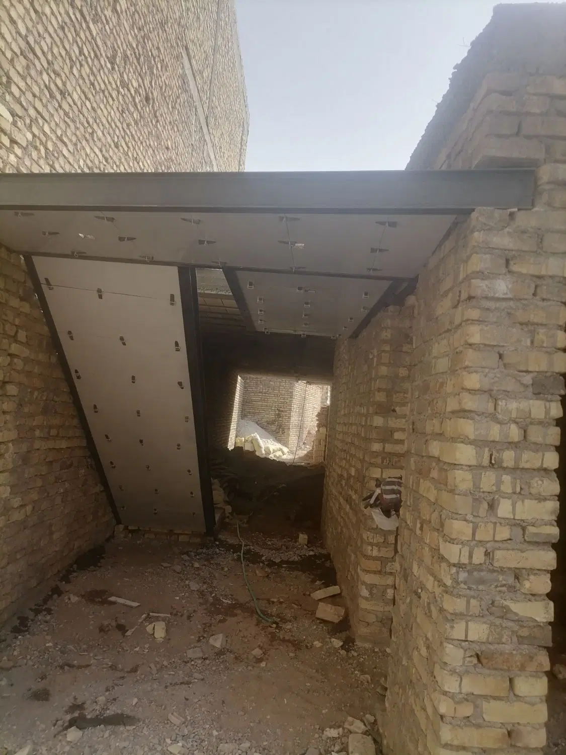 فروش زمین نیمه ساز بلوار جمهوری کوچه شرق