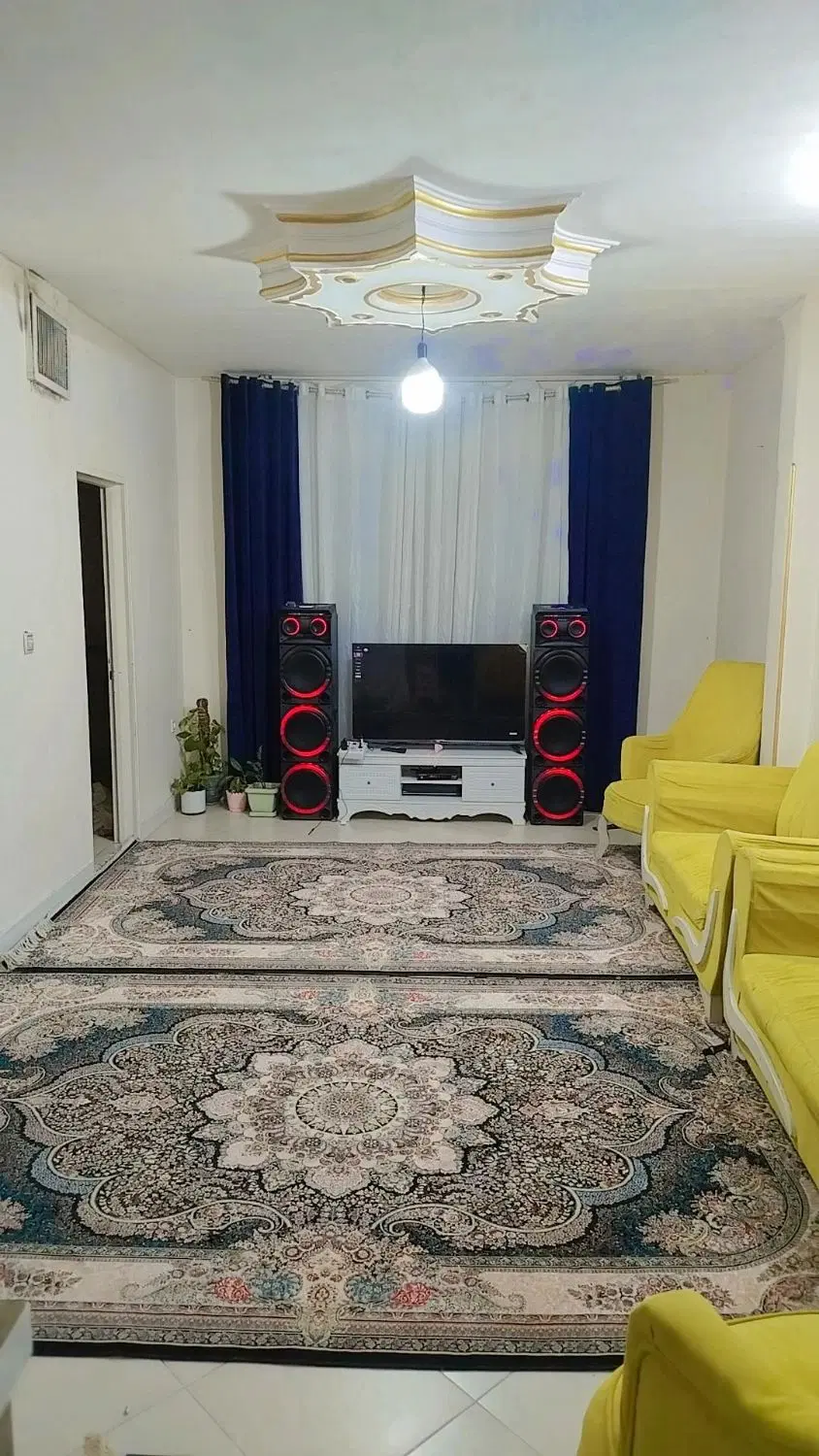 اپارتمان  در قرچک پشت بیمه