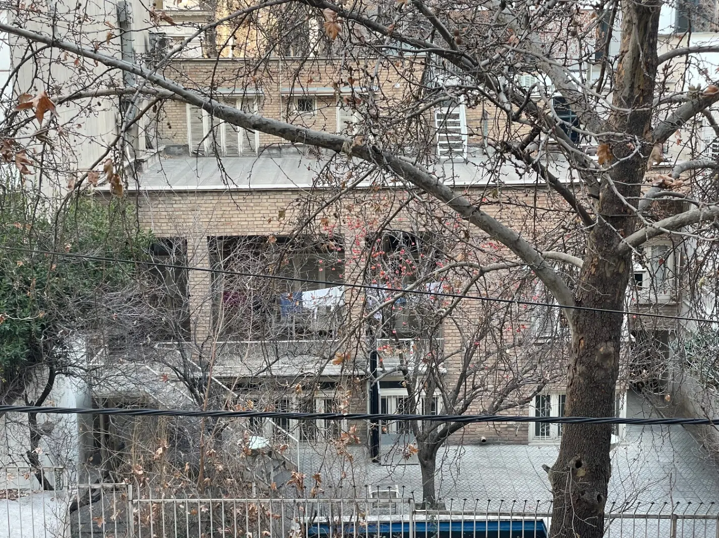 اختیاریه ۳۳۰ متر کلنگی دونبش