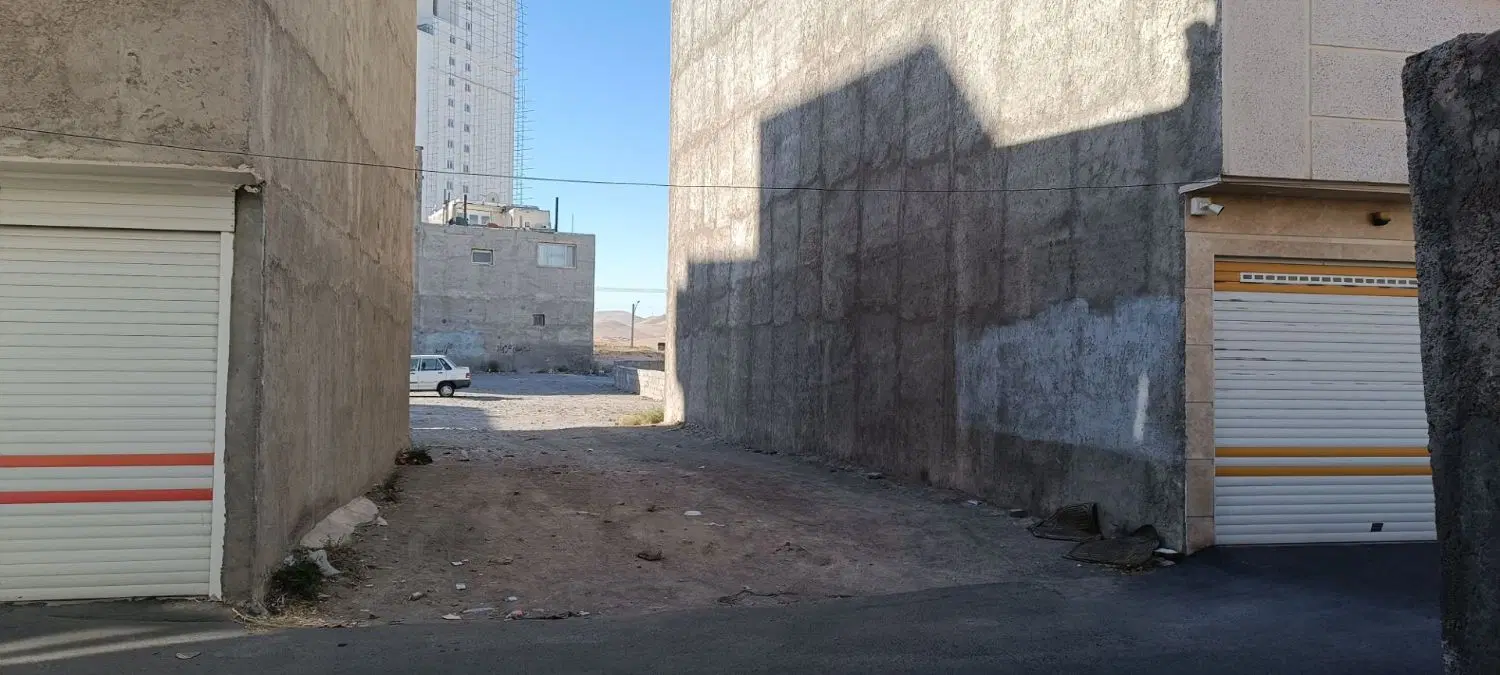 زمین در شاه گلی