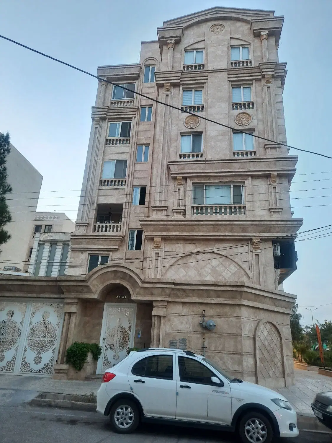فروش آپارتمان در تعاون ۱۱ غربی