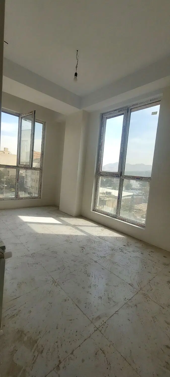 ۸۳ متر فول نوساز دونبش غرق در نور و آفتاب
