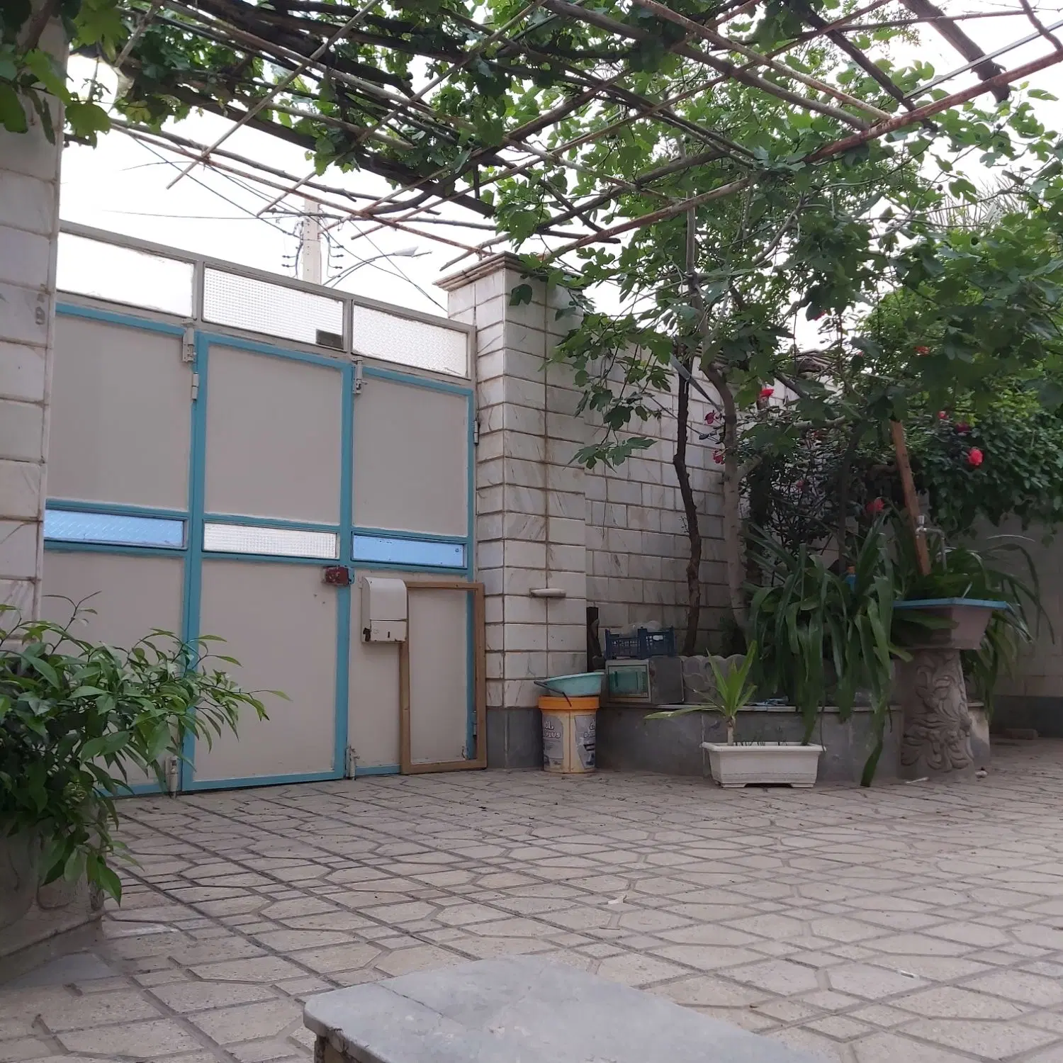 ۴۵متری،خوش نقشه،زیرزمین پرنور،بدون خواب